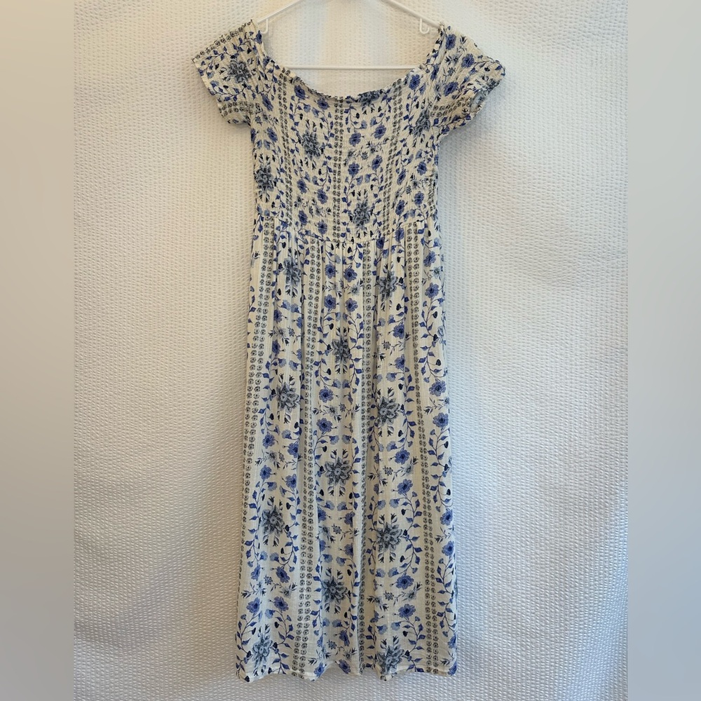 Old Navy Women’s Floral Blue White Short Sleeve Dress Size: Small Petite